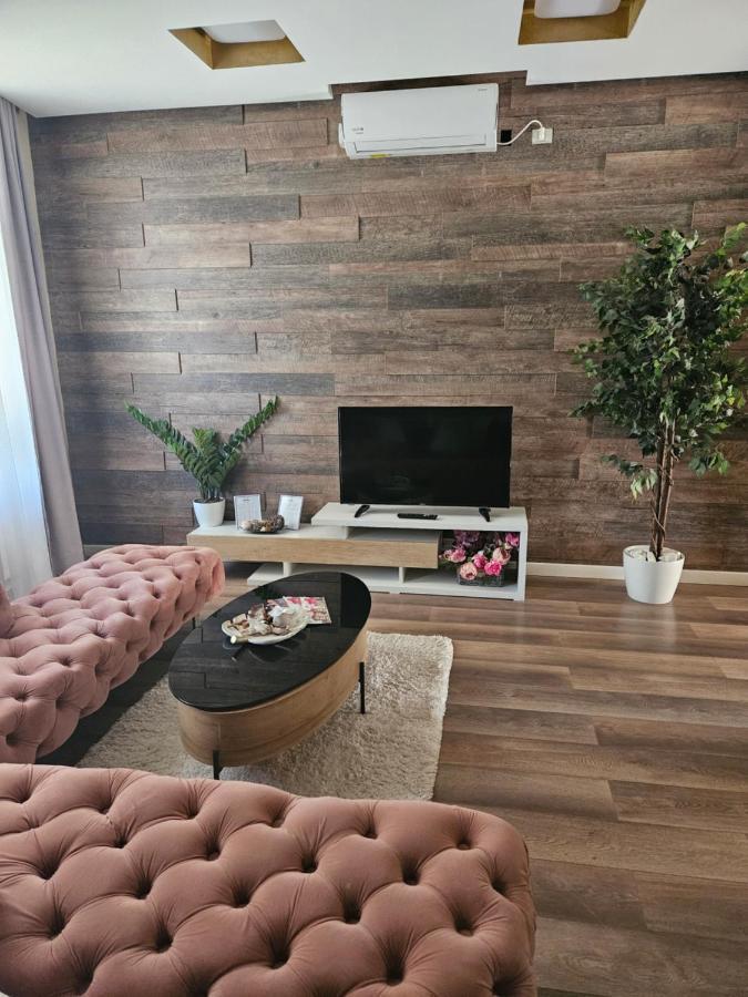 Laci Lak Premium Apartment 拉迪亚 外观 照片